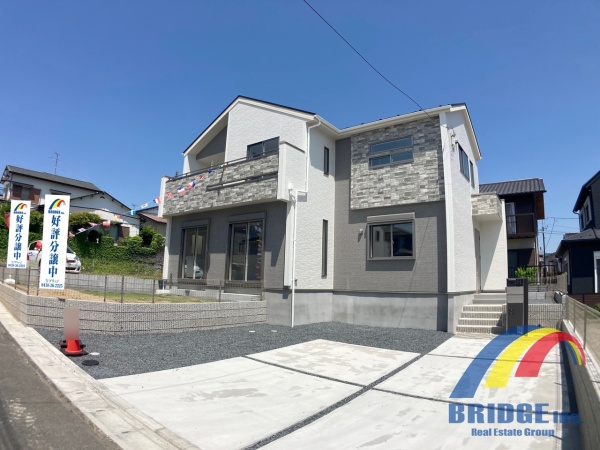 即日見学可能 こてはし台・・広々約72坪の角地でP並列3台・・