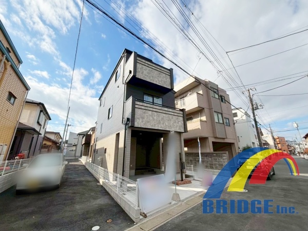 深夜対応可能 新田・明るい憩いの場・利便性の良い3階建・