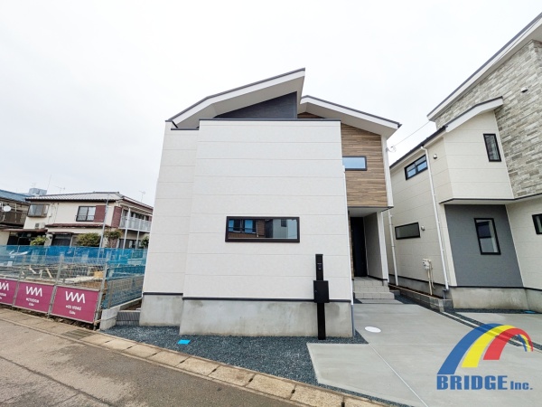 ☆新着☆ 白旗2期・・南西角地で2路線利用可能・・