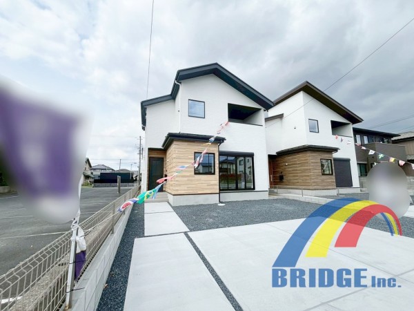 ☆新着☆ 幸町2期・・南向きで並列3台駐車可能・・