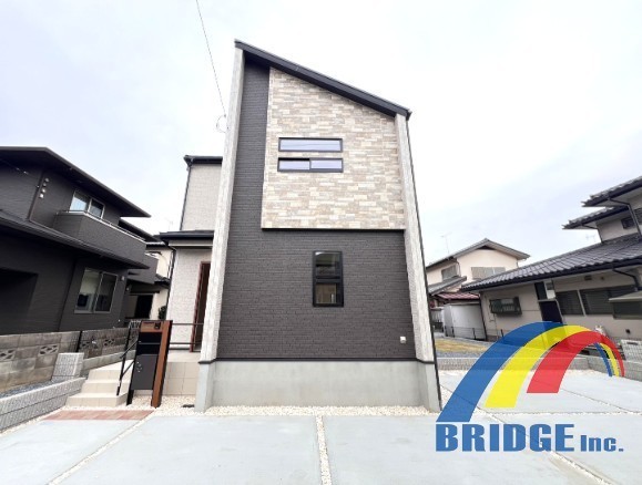 深夜対応可能 こてはし台・広々敷地・駐車3台可・