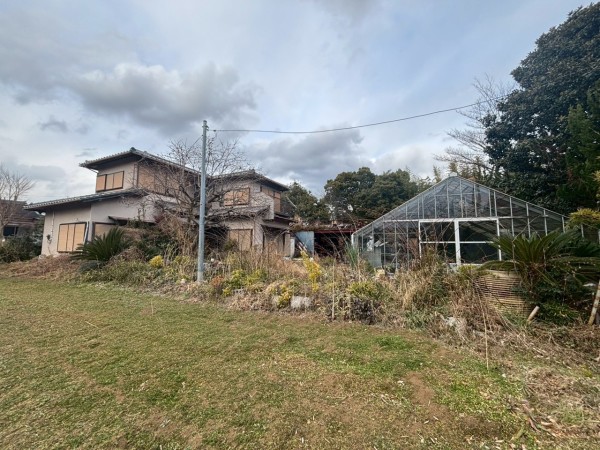 見学会開催中 足柄上郡中井町・再建築不可・広々敷地有効活用・