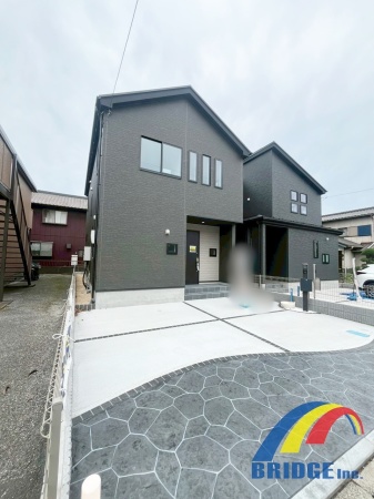 深夜対応可能 稲荷台・両面道路に囲まれた開放的住まい・